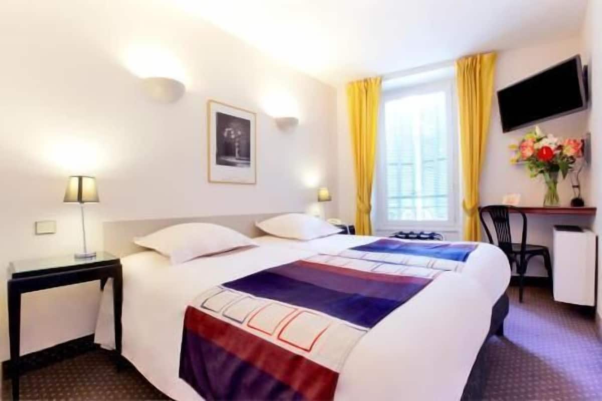 Coffres-forts dans les chambres, bureau, Wi-Fi gratuit, draps fournis