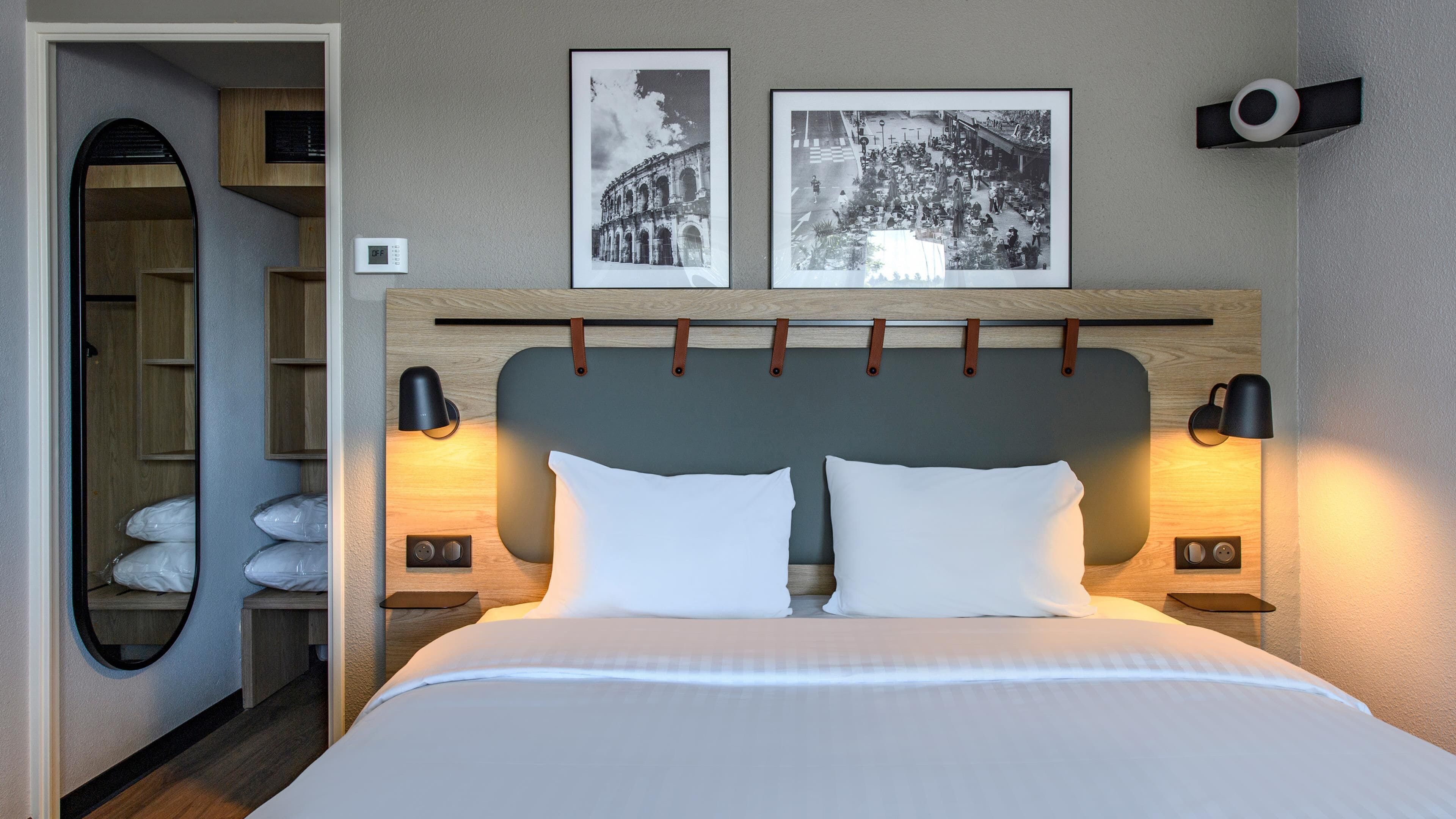 Habitación estándar, 1 cama de matrimonio, no fumadores | Ropa de cama de alta calidad, decoración individual, escritorio