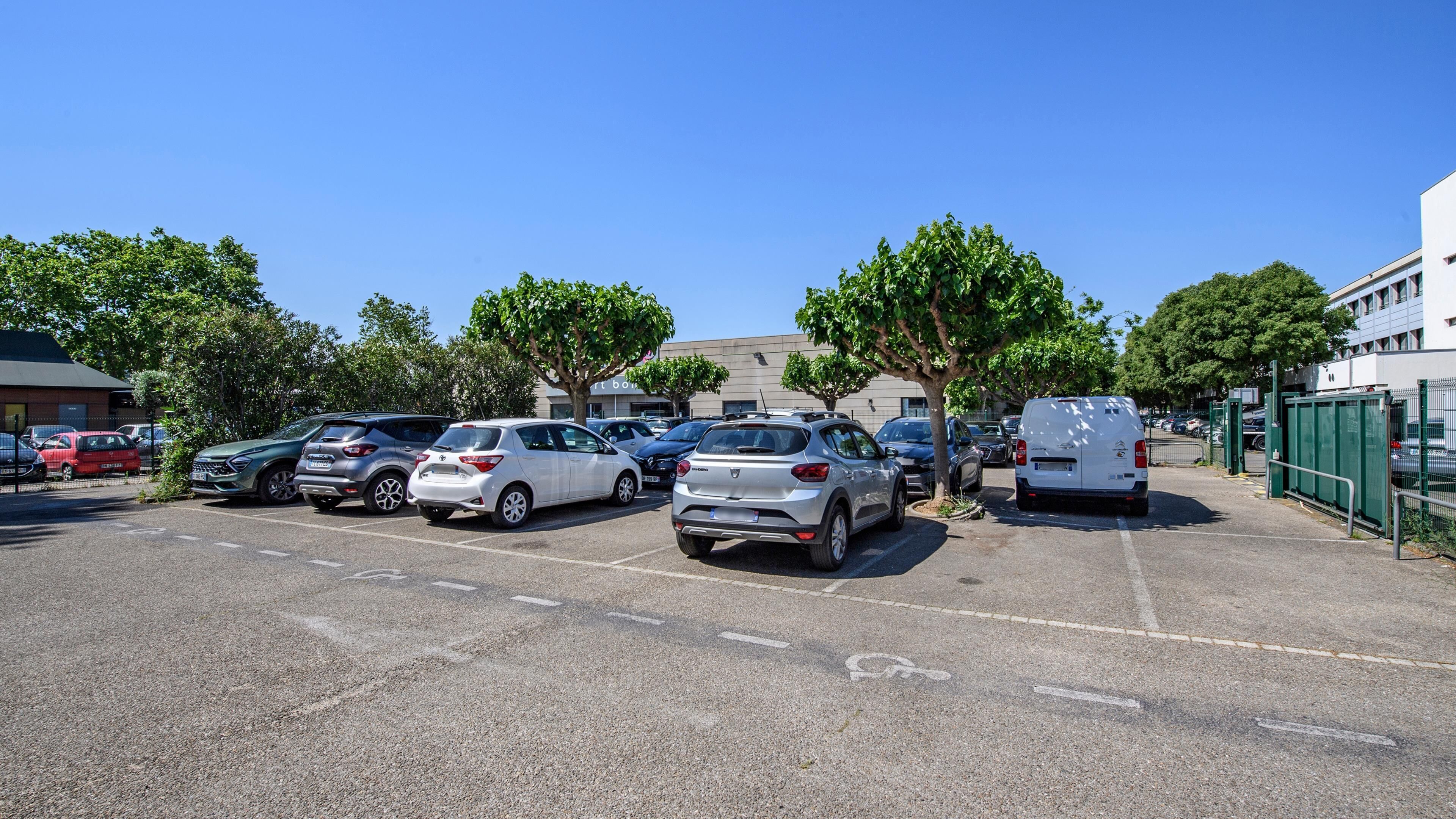 Photo - Campanile PRIME - Nîmes Centre