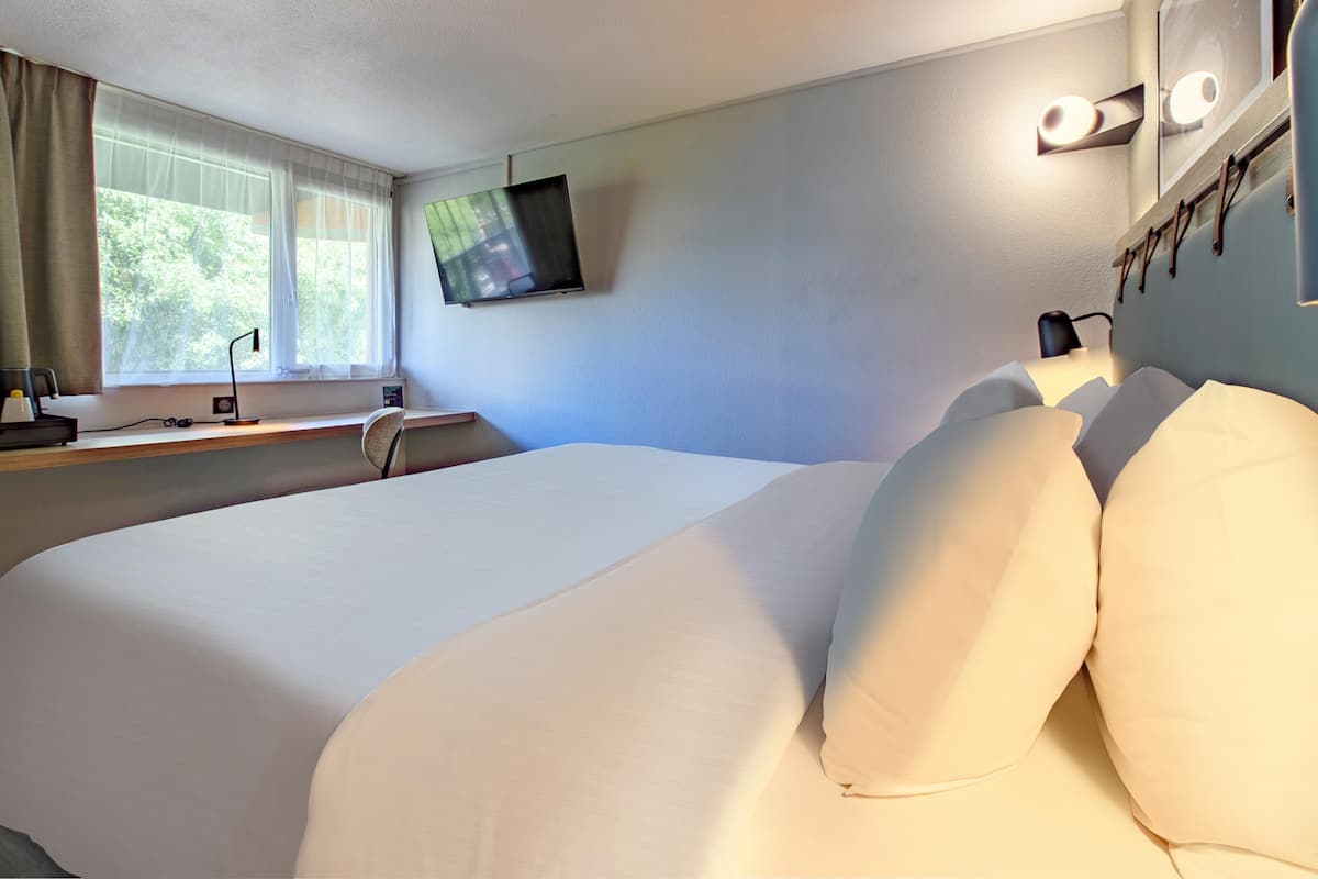 Superior Room, 1 King Bed, Non Smoking