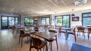 Frokost, lunsj og middag serveres, franske retter 