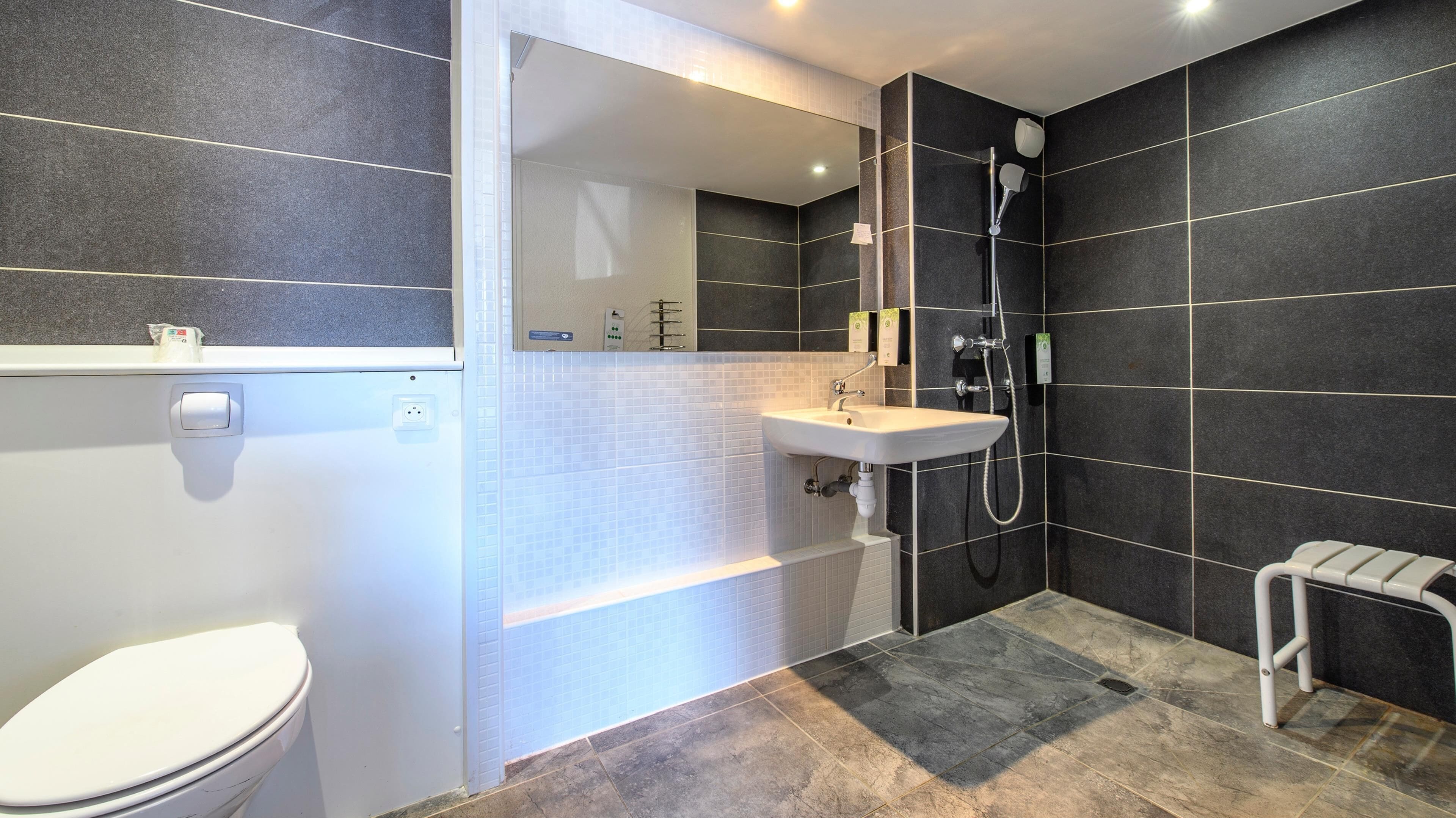 Photo - Campanile PRIME - Nîmes Centre