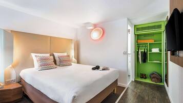 Standardzimmer, 1 Doppelbett | Hochwertige Bettwaren, Schreibtisch, schallisolierte Zimmer