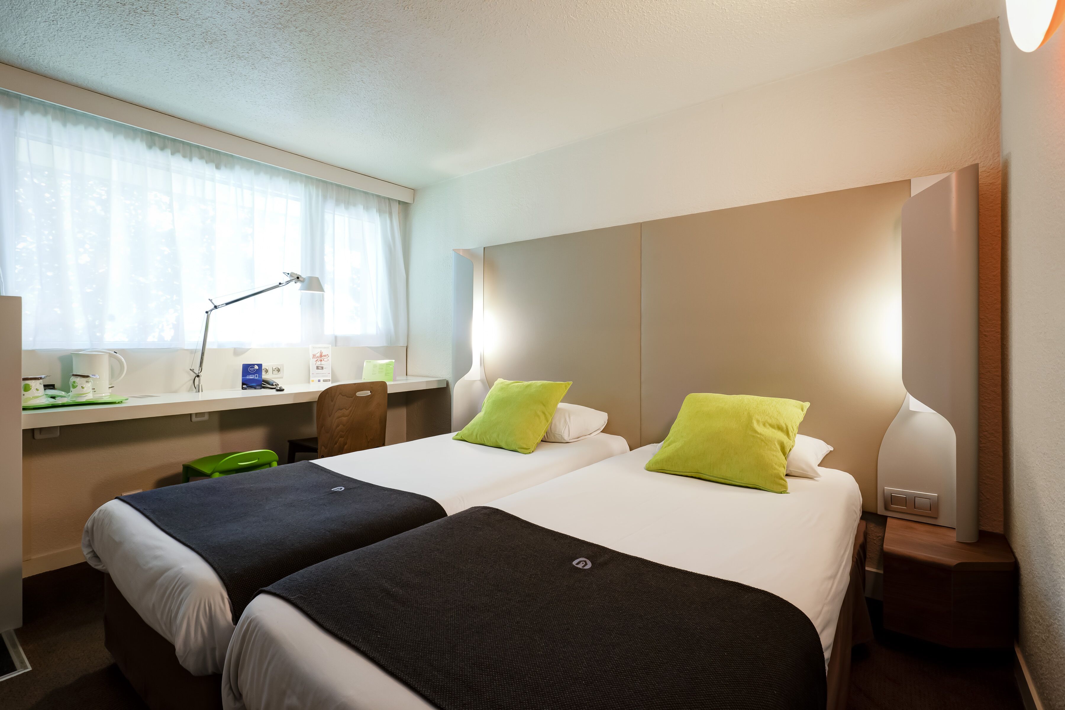 premium bedding, desk, soundproofing, free cots/infant beds