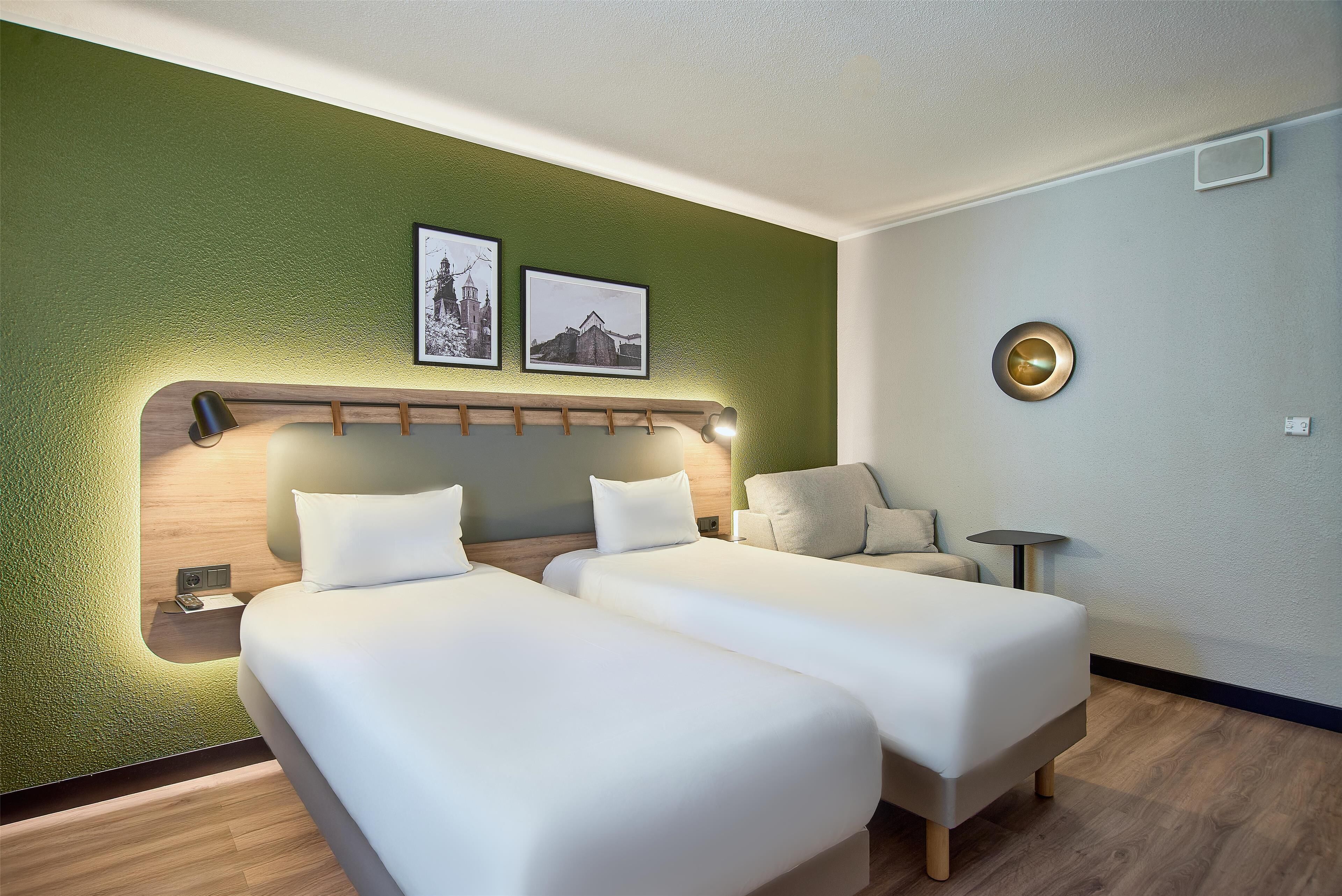 standard room, 2 single beds | desk, iron/ironing board, free cots/infant beds, rollaway beds