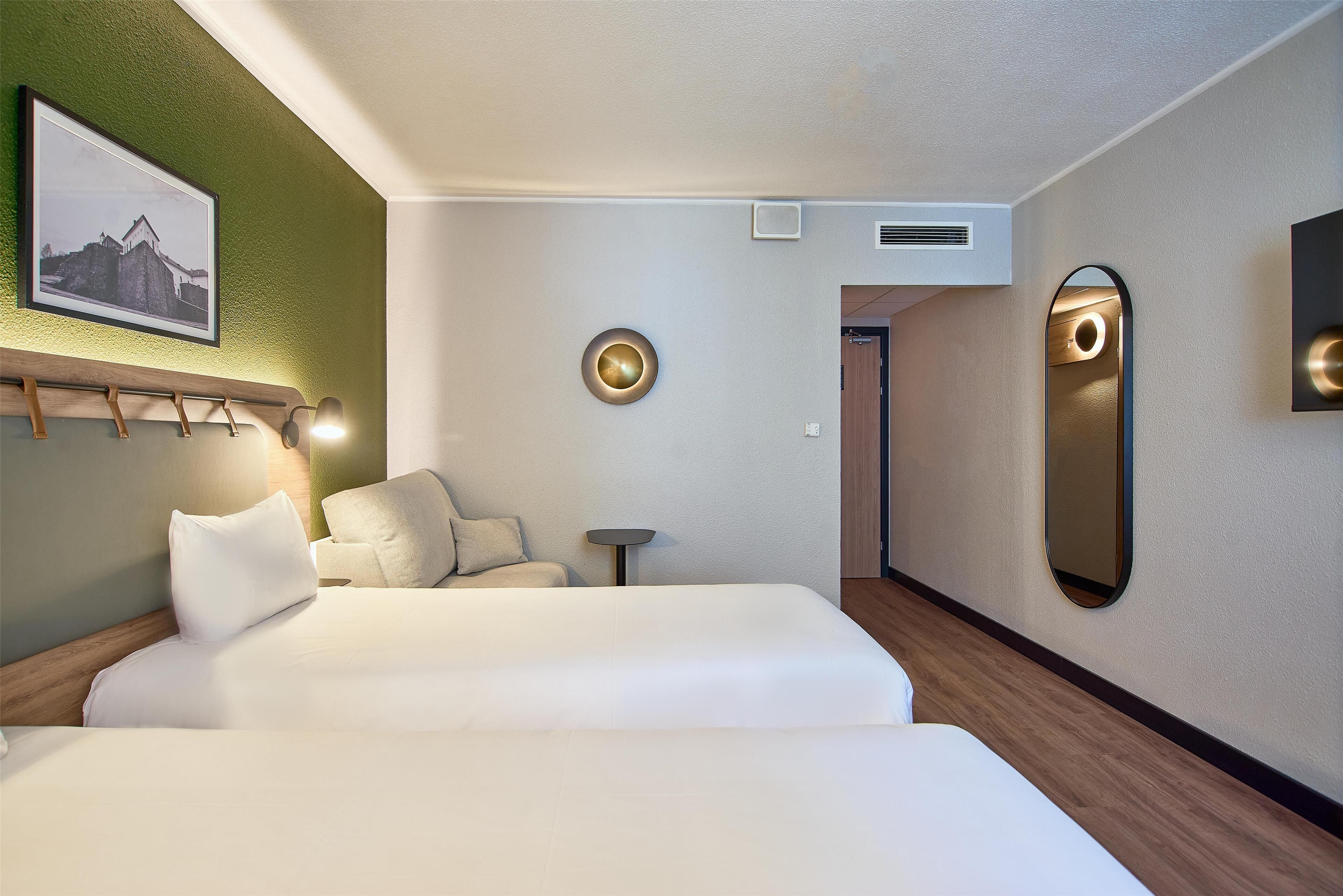 standard room, 2 single beds | desk, iron/ironing board, free cots/infant beds, rollaway beds