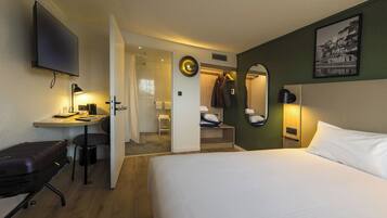 Chambre Standard, 1 lit double | Literie de qualité supérieure, bureau, rideaux occultants