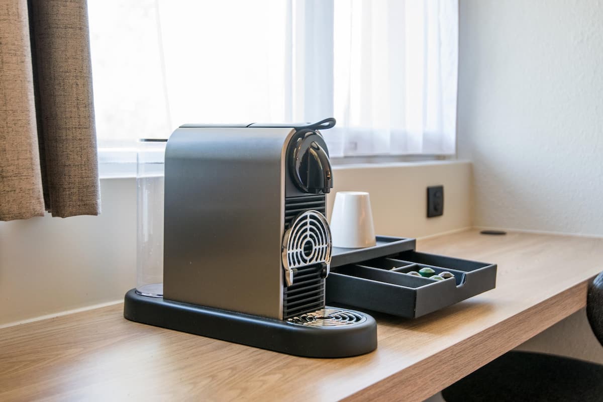 高级房, 1 张特大床 | 客房服务设施