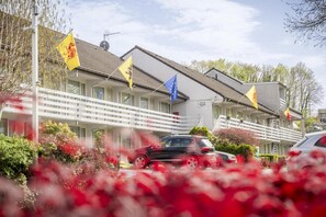 Exterior - Campanile Hotel Liege (Liege)