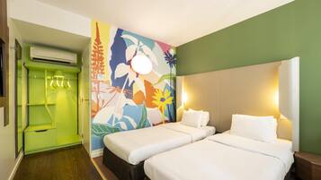 Habitación estándar, 2 camas individuales | Escritorio, wifi gratis, ropa de cama