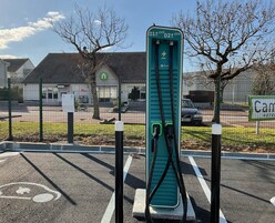 Posto de carga para carros elétricos