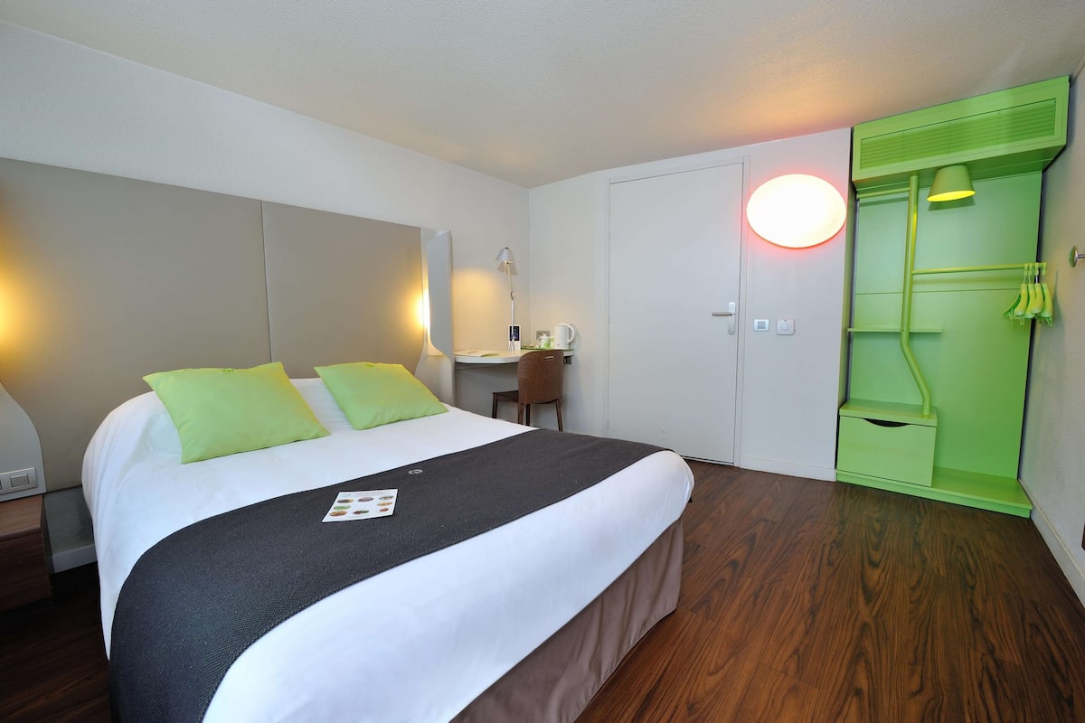 next generation, room, 1 double bed | 1 bedroom, premium bedding, desk, laptop workspace