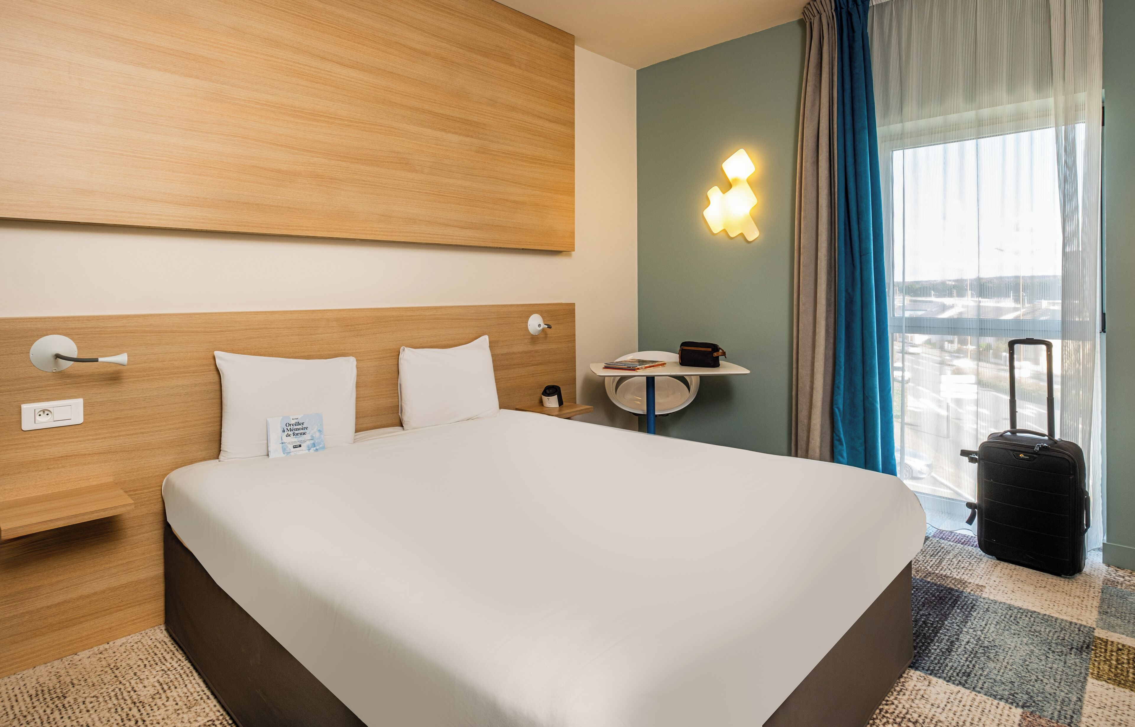 superior room, 1 double bed (double) | desk, blackout curtains, soundproofing, iron/ironing board