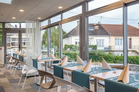 Dinner served, French cuisine