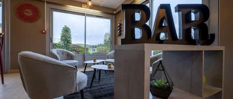 Bar (en la propiedad)