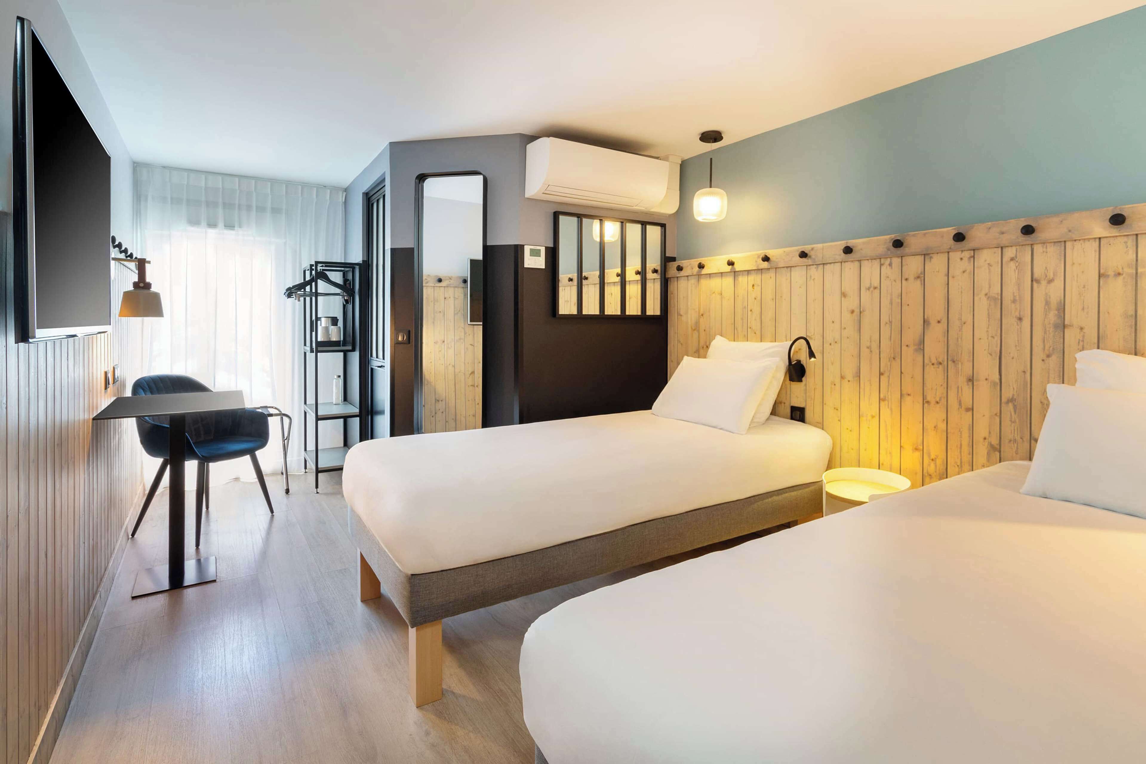 standard room, 2 single beds, non smoking | premium bedding, individually furnished, desk, soundproofing