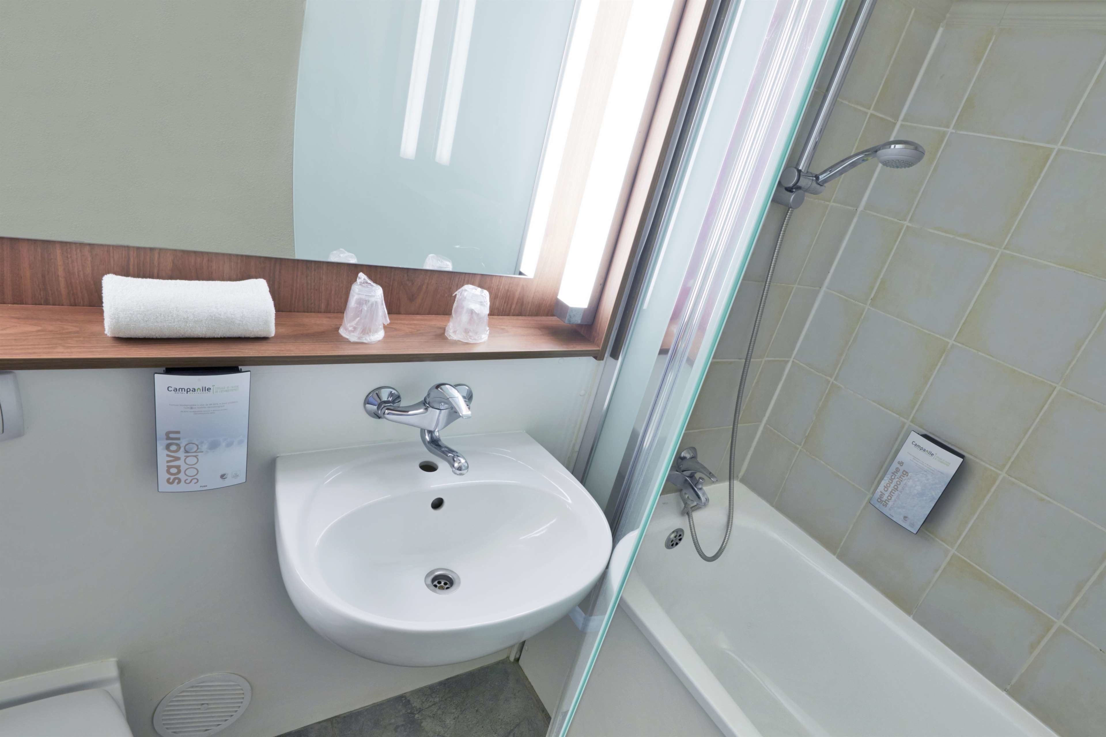 Foto - Campanile Lyon Nord - Ecully