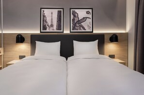 Ropa de cama de alta calidad, escritorio y cortinas blackout 