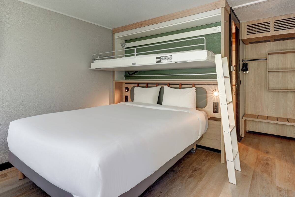 Premium bedding, desk, blackout drapes, iron/ironing board