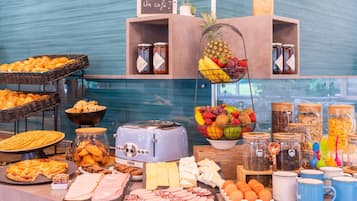 Daily buffet breakfast (EUR 13.90 per person)