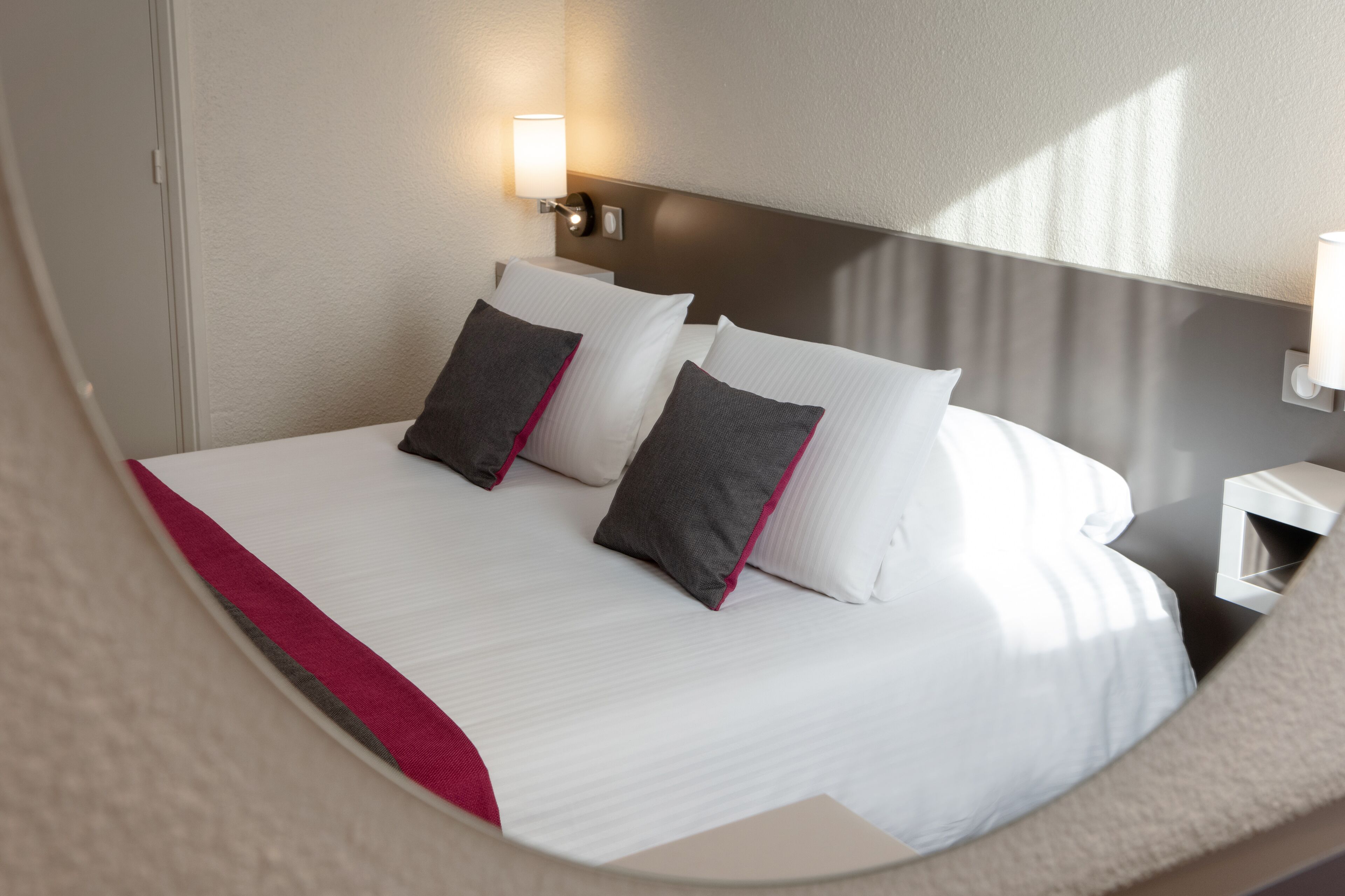 Standard Room, 1 Double Bed | Premium bedding, desk, laptop workspace, soundproofing