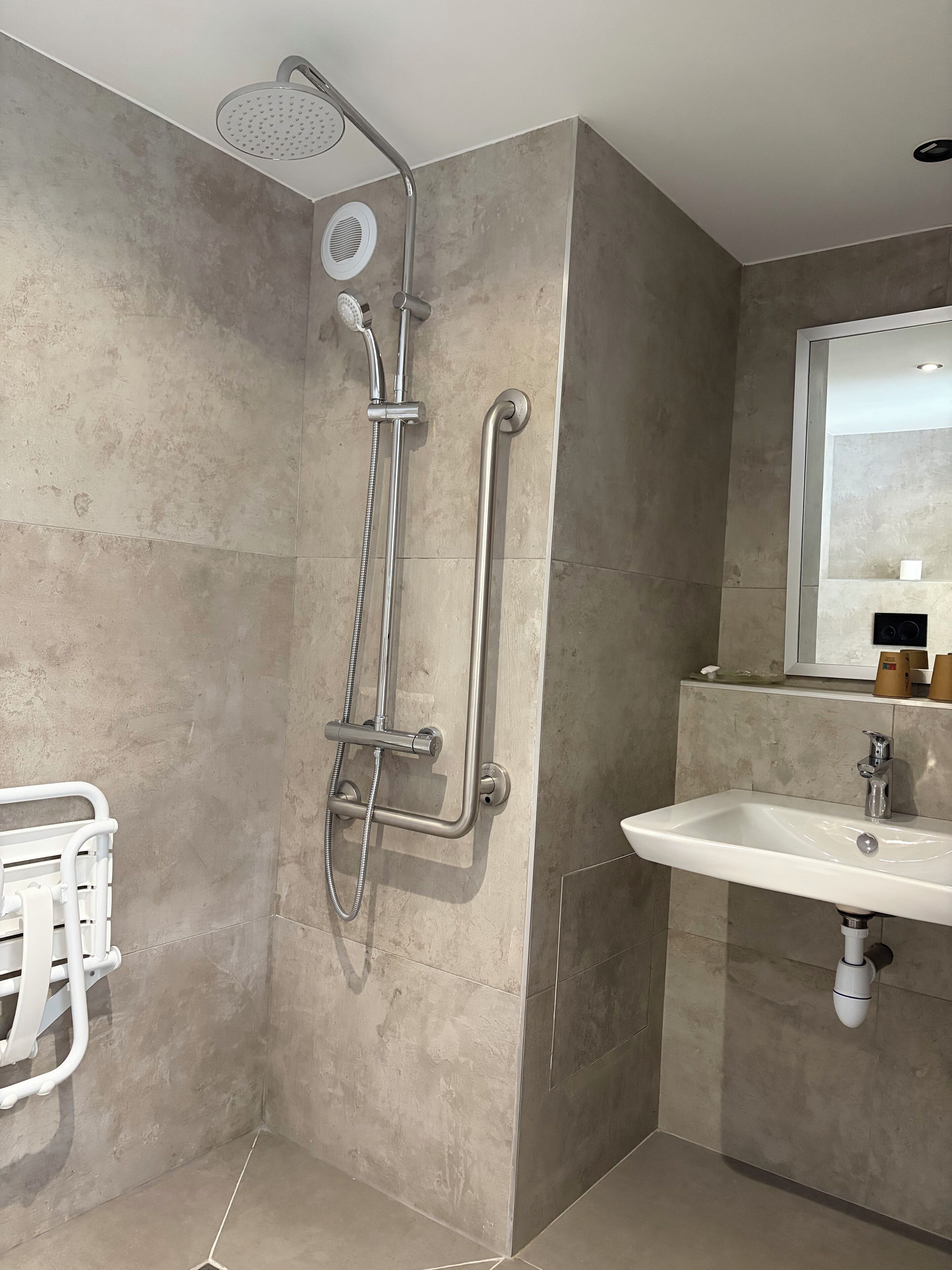 Photo - Kyriad Direct Marseille Est La Valentine