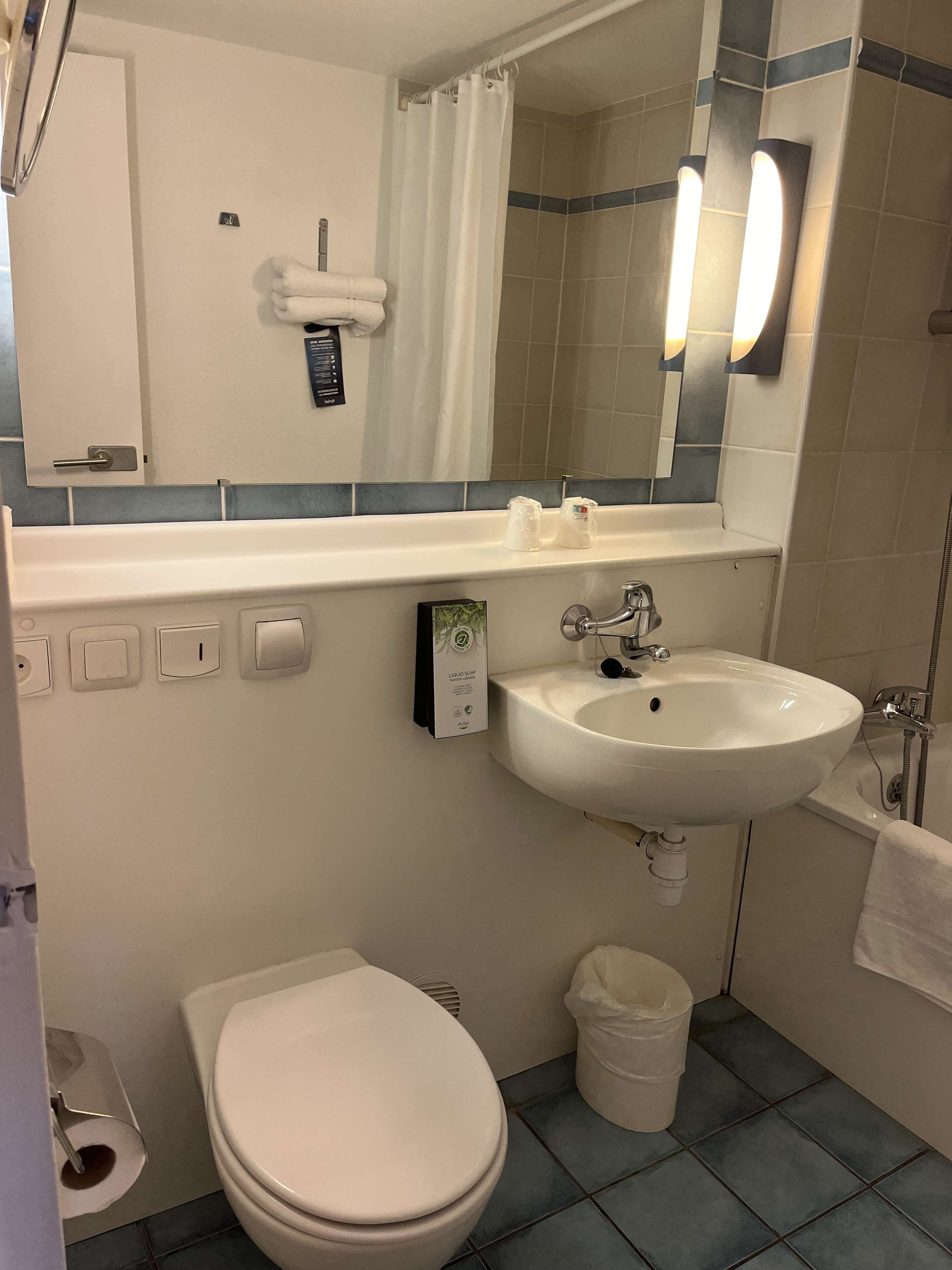 Foto - Kyriad Direct Marseille Ouest - Martigues