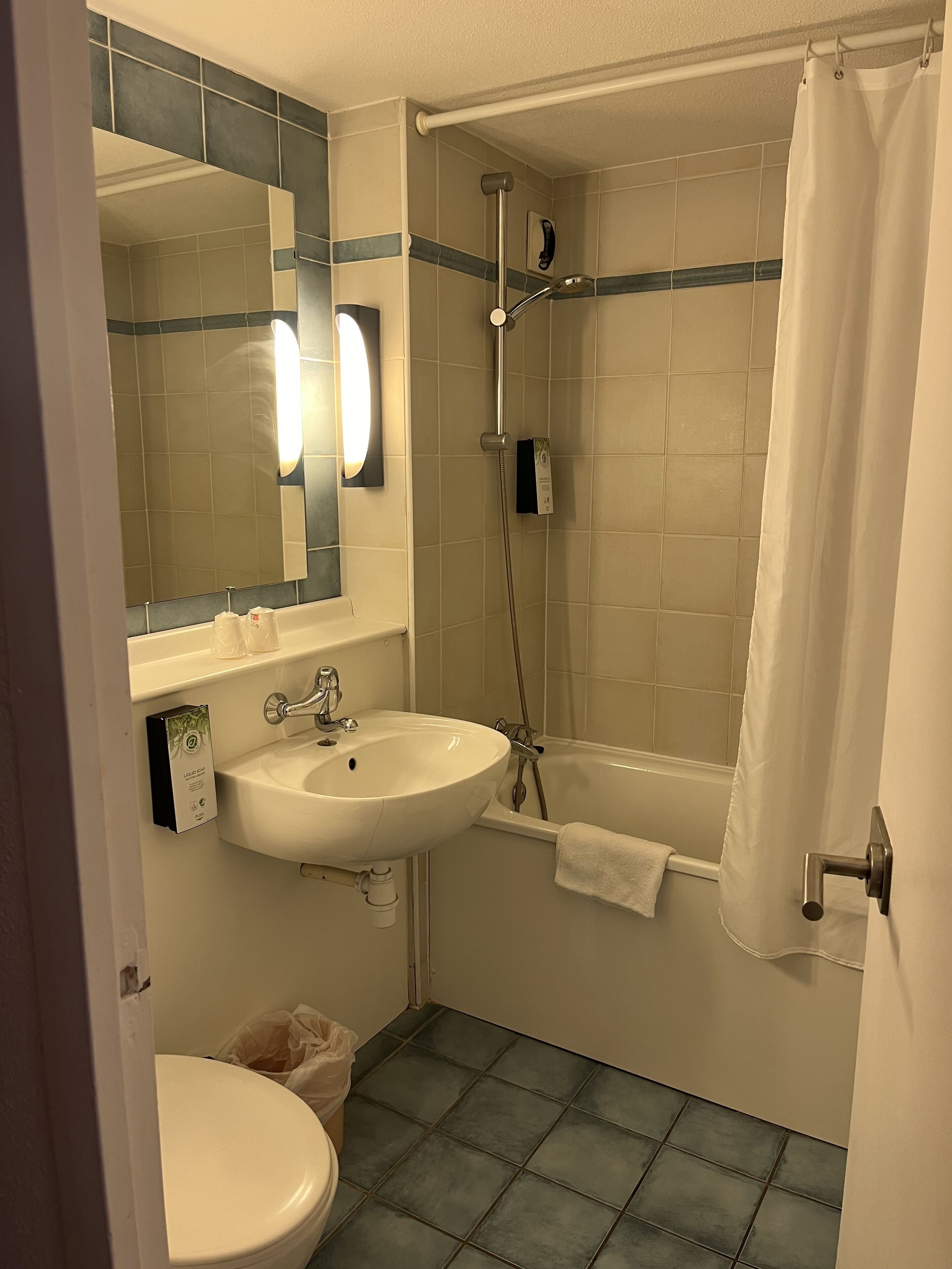 Foto - Kyriad Direct Marseille Ouest - Martigues