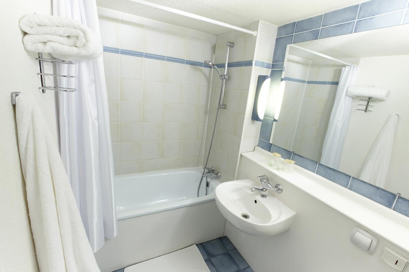 Foto - Kyriad Direct Marseille Ouest - Martigues