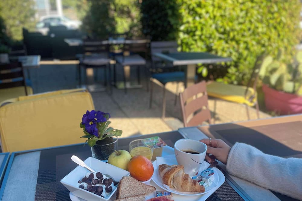 Kyriad Direct Montpellier St Jean de Vedas – La Peyrière
