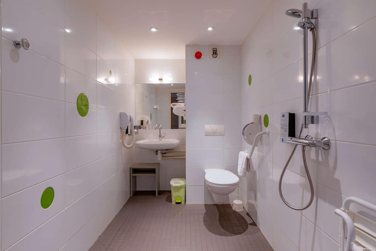 superior room, 2 double beds | bathroom | eco-friendly toiletries, hair dryer, towels