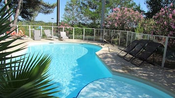 Outdoor pool, sun loungers