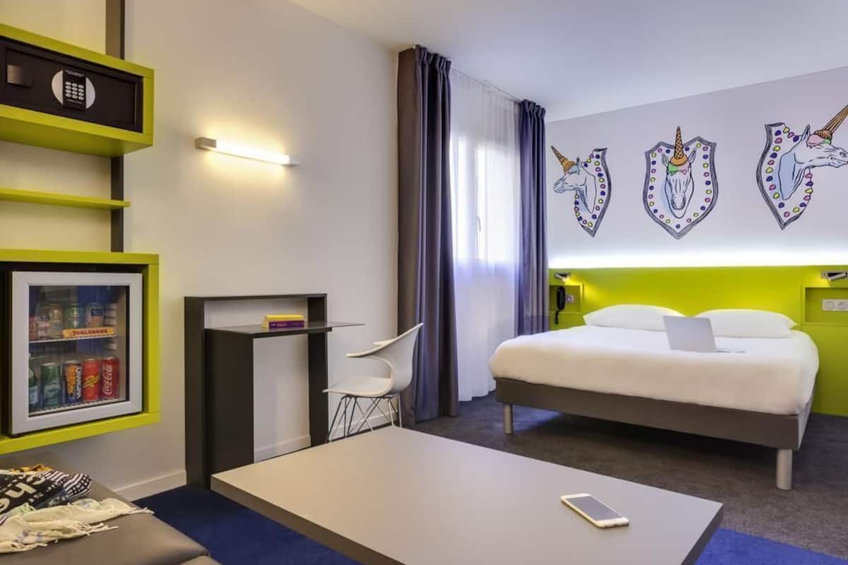 Standard Suite, 1 Double Bed with Sofa bed