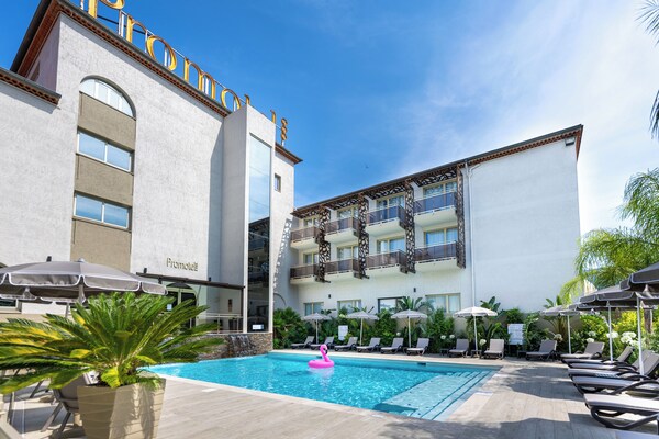 Promotel Carros - Cagnes-sur-Mer