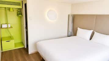 Premium bedding, desk, soundproofing, iron/ironing board (on request)