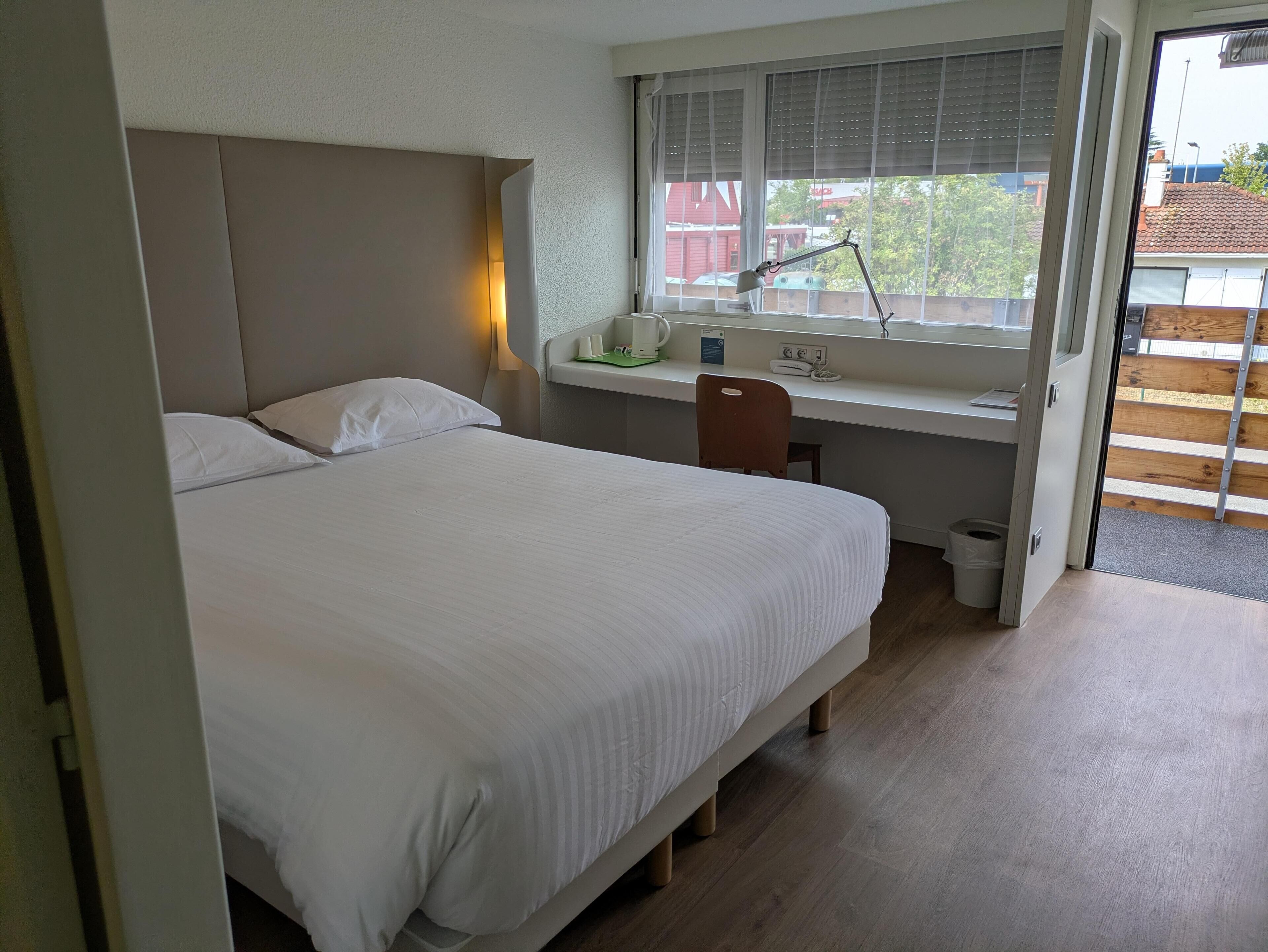 Literie de qualité supérieure, bureau, chambres insonorisées