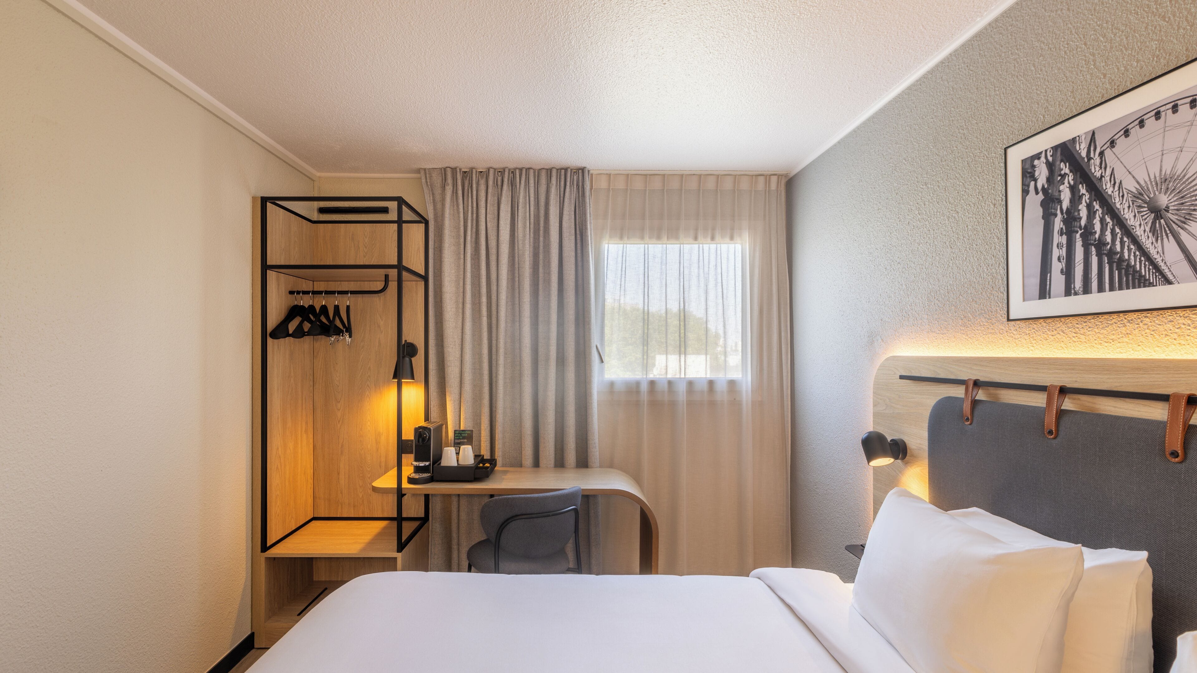 Superior Room, 1 King Bed | Premium bedding, desk, blackout curtains