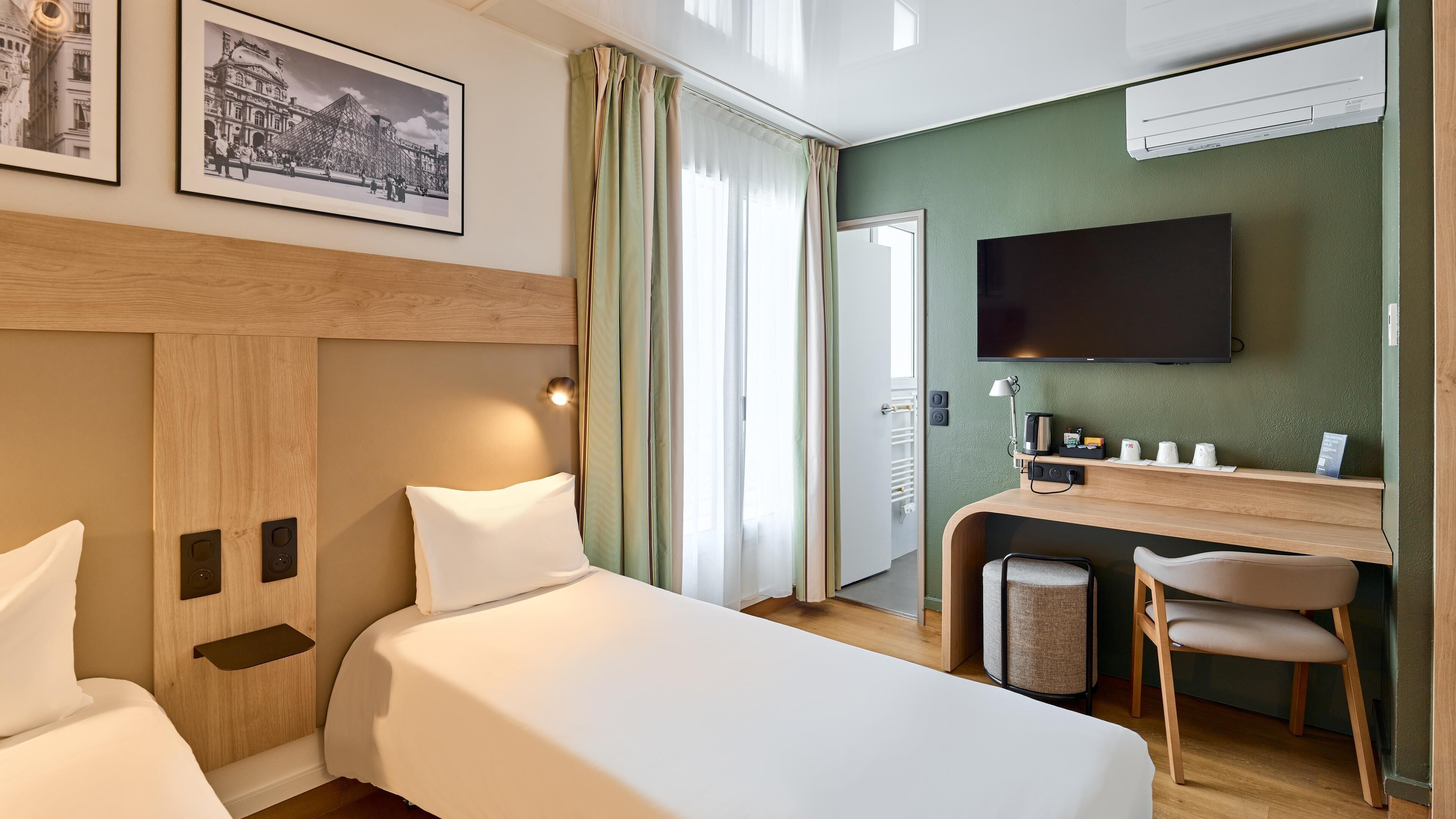 Standard Room, 3 Single Beds