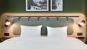Standaard kamer, 1 queensize bed | Luxe beddengoed, een bureau, verduisterende gordijnen
