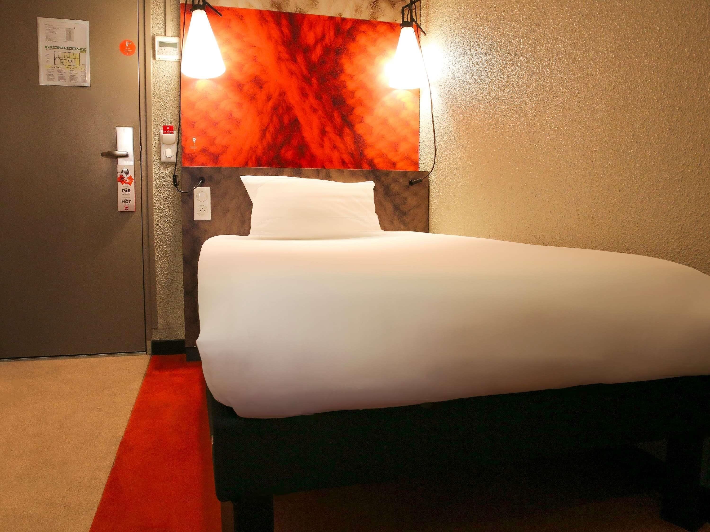 Surmatelas, chambres insonorisées, Wi-Fi gratuit, draps fournis