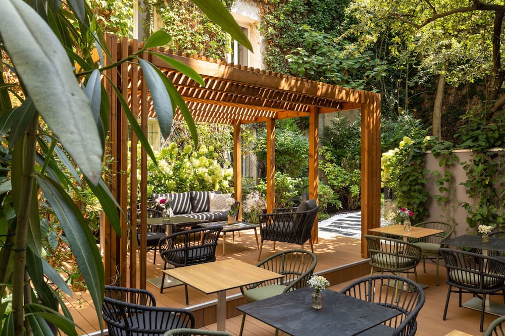 Hotel Paris Louis Blanc