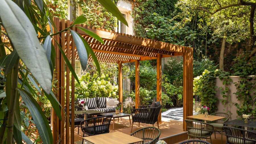 Hotel Paris Louis Blanc