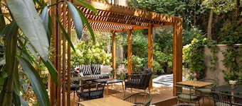 Hotel Paris Louis Blanc