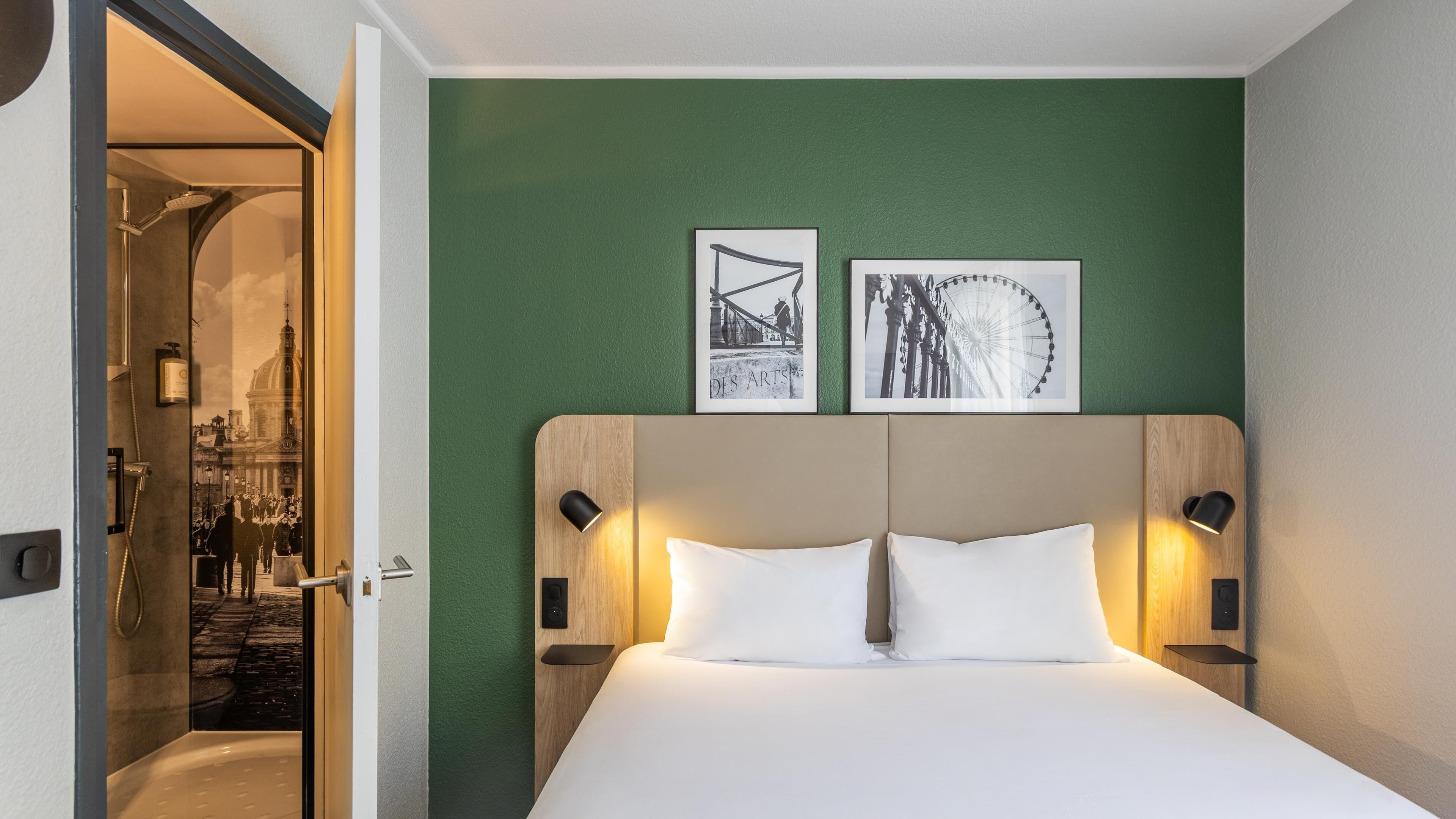 Habitación estándar, 1 cama Queen size | Ropa de cama de alta calidad y escritorio 