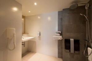 Bathtub dan perlengkapan kamar mandi ramah lingkungan