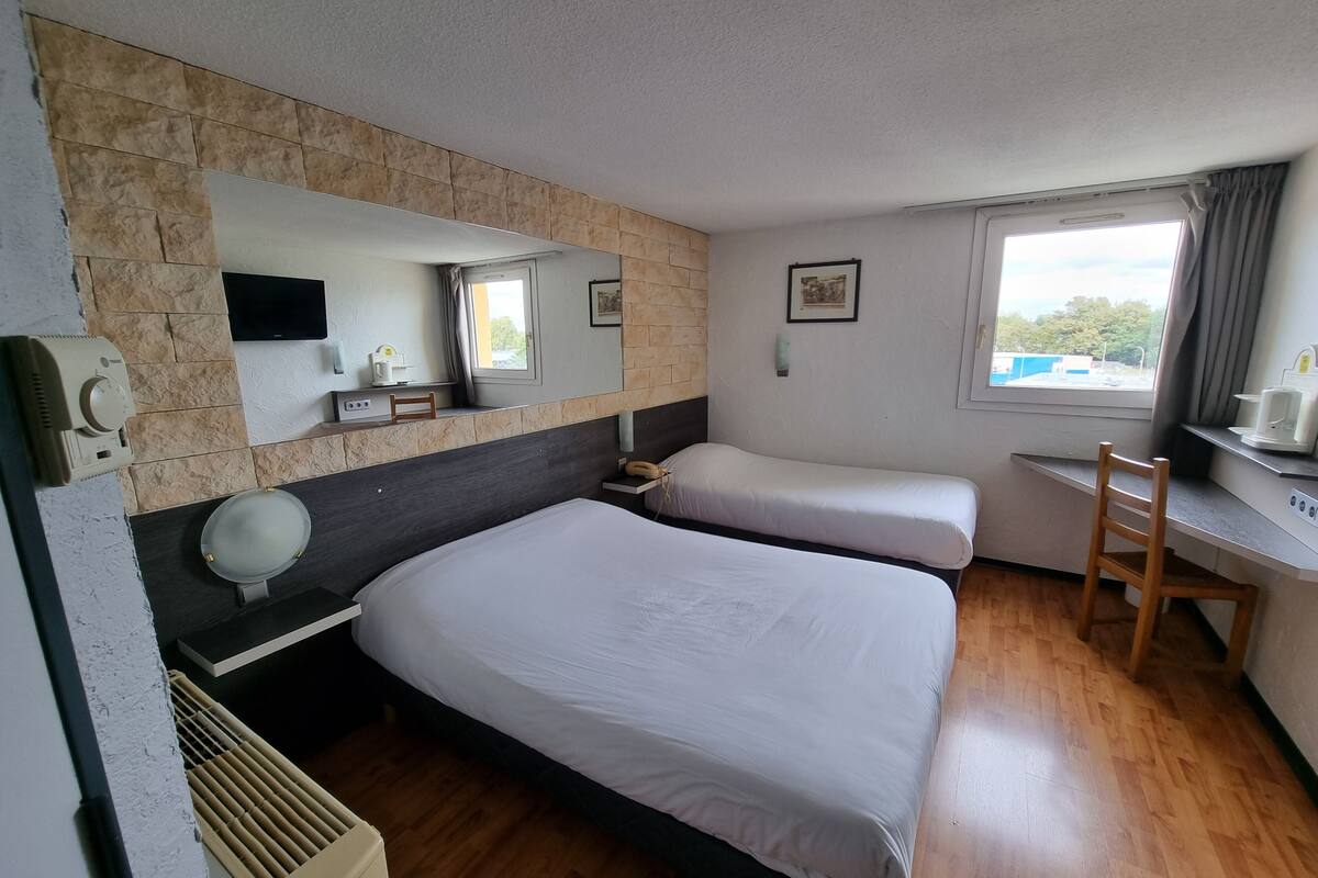 desk, iron/ironing board, free wifi, bed sheets