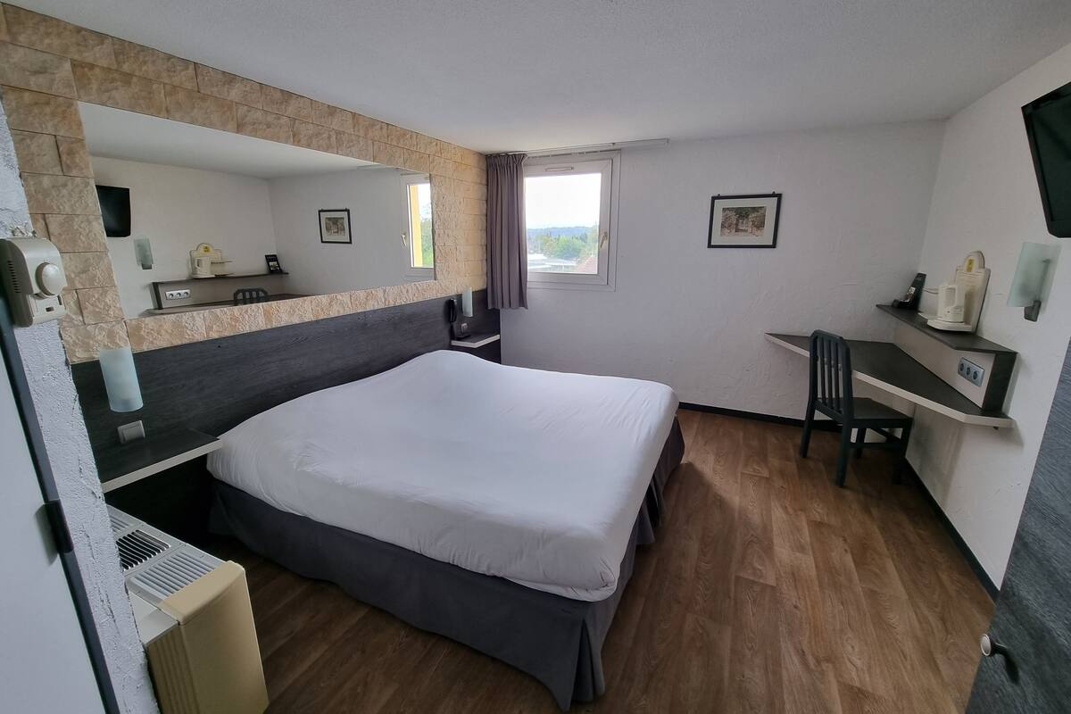 Chambre Confort, 1 très grand lit