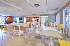 Restaurant - Première Classe Poitiers Futuroscope – Chasseneuil (Chasseneuil-du-Poitou)
