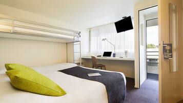 Chambre Standard, plusieurs lits | 1 chambre, literie de qualité supérieure, bureau