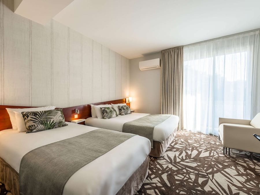 1 Lit simple, 1 Lit queen size, Canapé-lit 1 place, Chambre Familiale | 1 soverom, sengetøy av topp kvalitet, minibar og safe på rommet